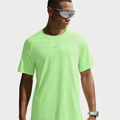 Nike Stride Aero-FIT Men's Short-Sleeve Running Top - Volt/Light Silver