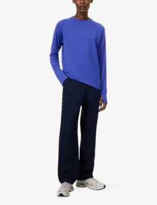 SALOMON Essential Long-Sleeve Crewneck Woven Top in CLEMATIS BLUE, additional product view 2