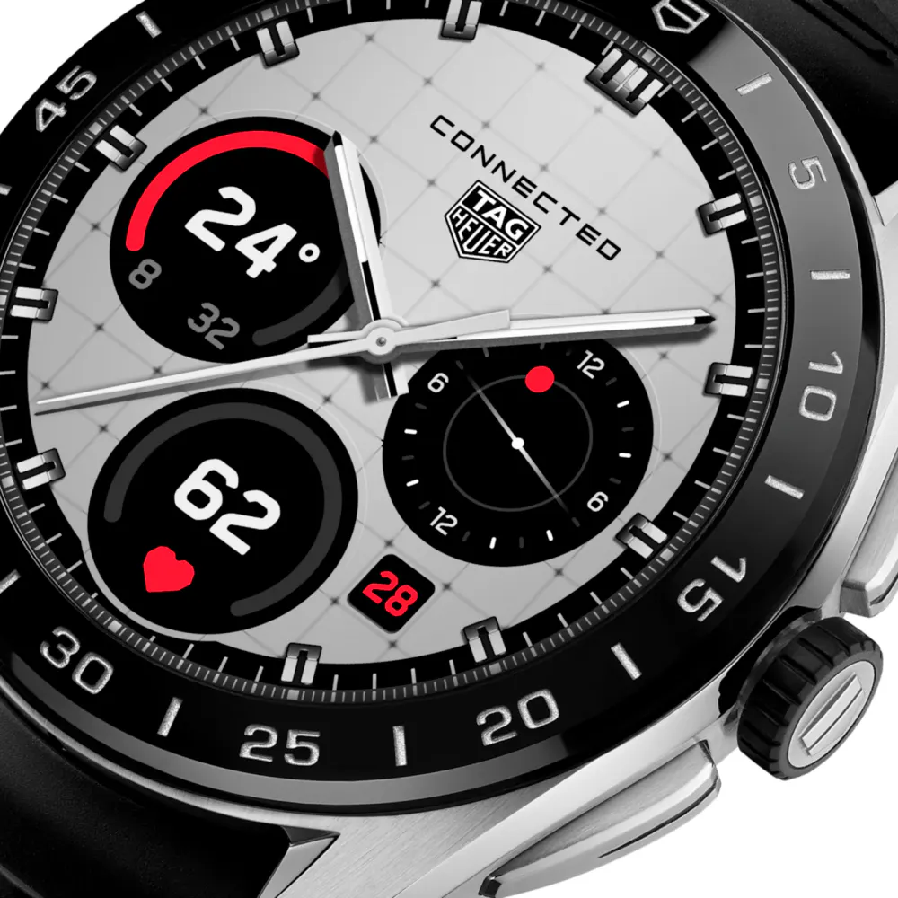 TAG Heuer Connected Calibre E5 45mm Mens Watch Black Rubber Strap detail 2