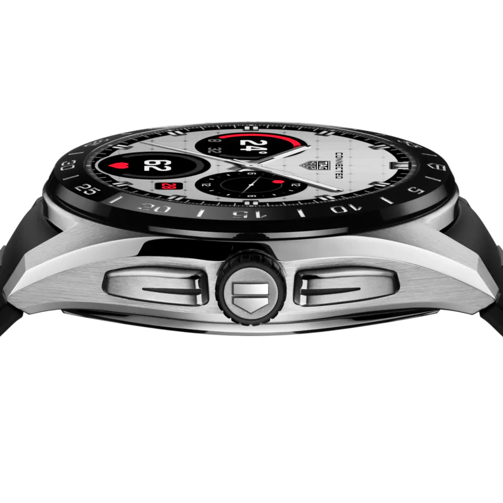 TAG Heuer Connected Calibre E5 45mm Mens Watch Black Rubber Strap detail 3