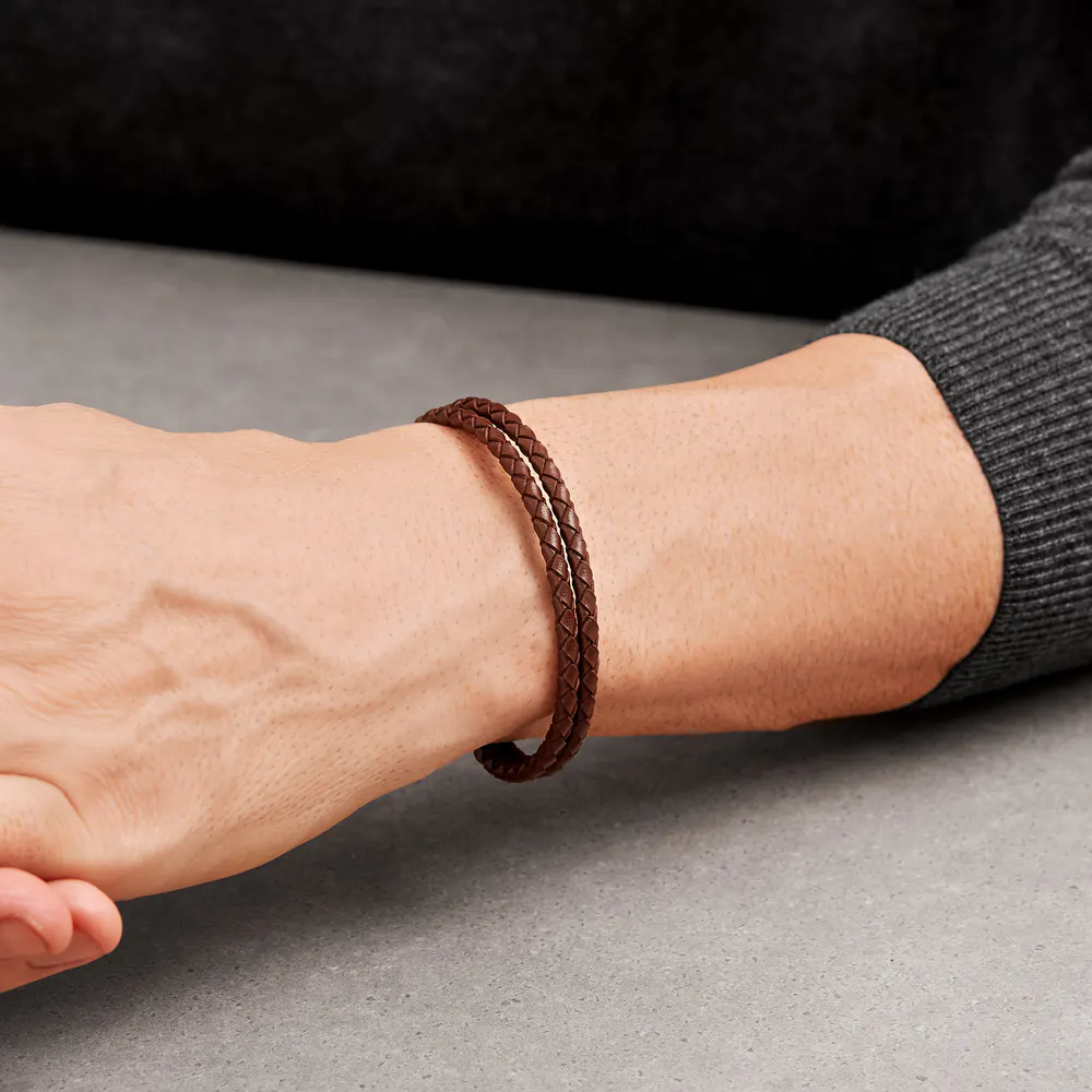BOSS Gents BOSS Seal Brown Leather Braided Bracelet detail 2