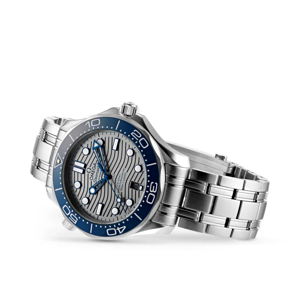 Omega Seamaster Diver 300M Co-Axial Mens Watch in Grey, additional product view 2