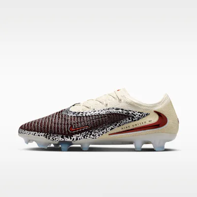 Nike United Phantom 6 Low Elite Firm-Ground Football Boots - Burgundy Crush/Fossil/University Red