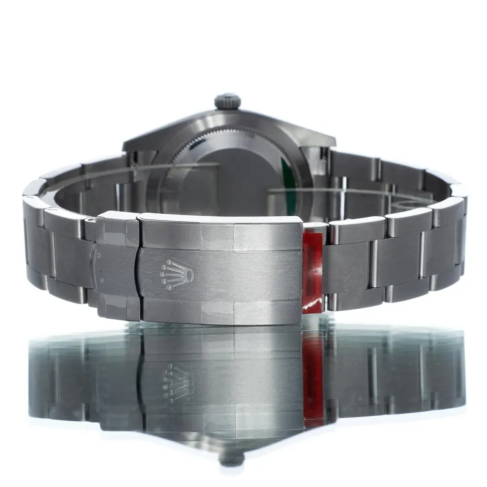 Rolex Oyster Perpetual 124200 — 2025 — Unworn detail 3