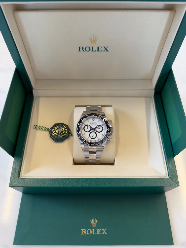 Rolex Daytona 126500 LN — 2025 — Good detail 3