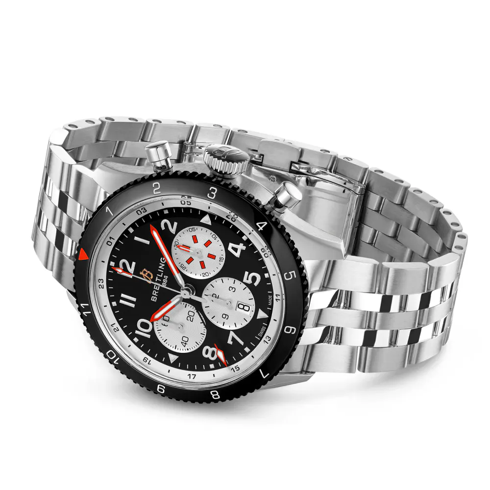 Breitling Super AVI B04 Chronograph GMT 46 Mosquito Watch detail 3