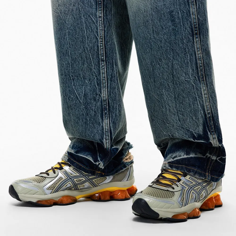Asics Gel-Quantum Kinetic in Fossil/Silver, additional product view 3