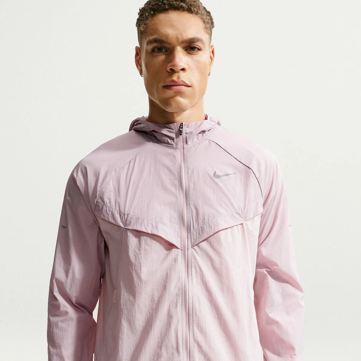 For Him Nike Stride Jacket in Particle Rose – Clothing