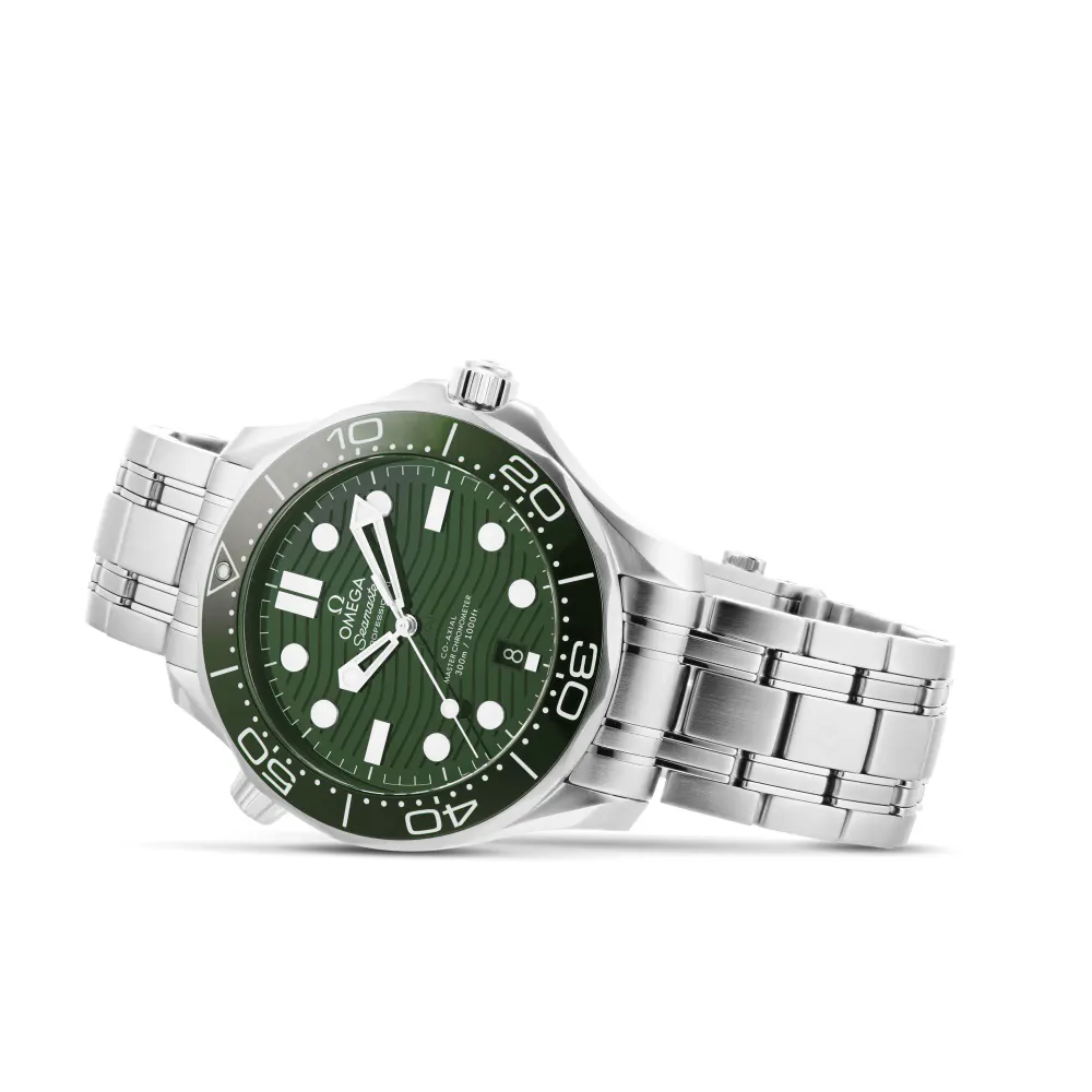Omega Seamaster Diver 300m Co-Axial Master Chronometer 42mm Mens Watch Green detail 3