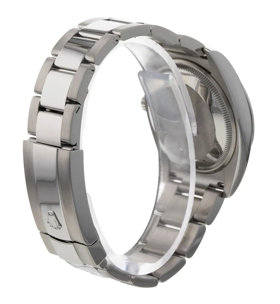 Rolex Oyster Perpetual Date 115200 — 2016 — Excellent detail 3
