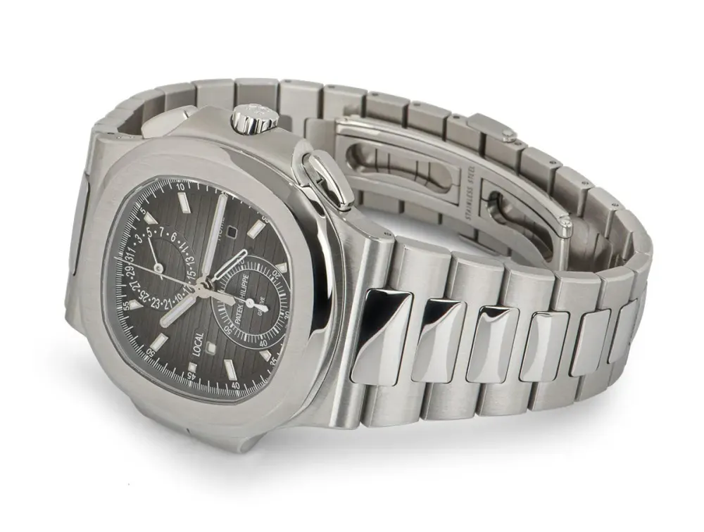 Patek Philippe Nautilus 5990/1A-001 — 2019 — Very good in Black Baton, additional product view 3