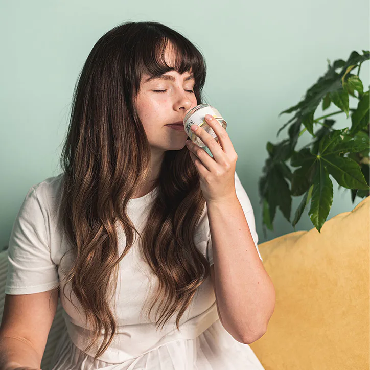Natural Deodorant Co. The Natural Deodorant Co Clean Deodorant Balm Lemon & Geranium 55g detail 3