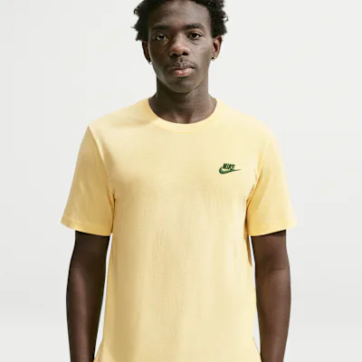 Nike Sportswear Club Men's T-Shirt - Soft Yellow