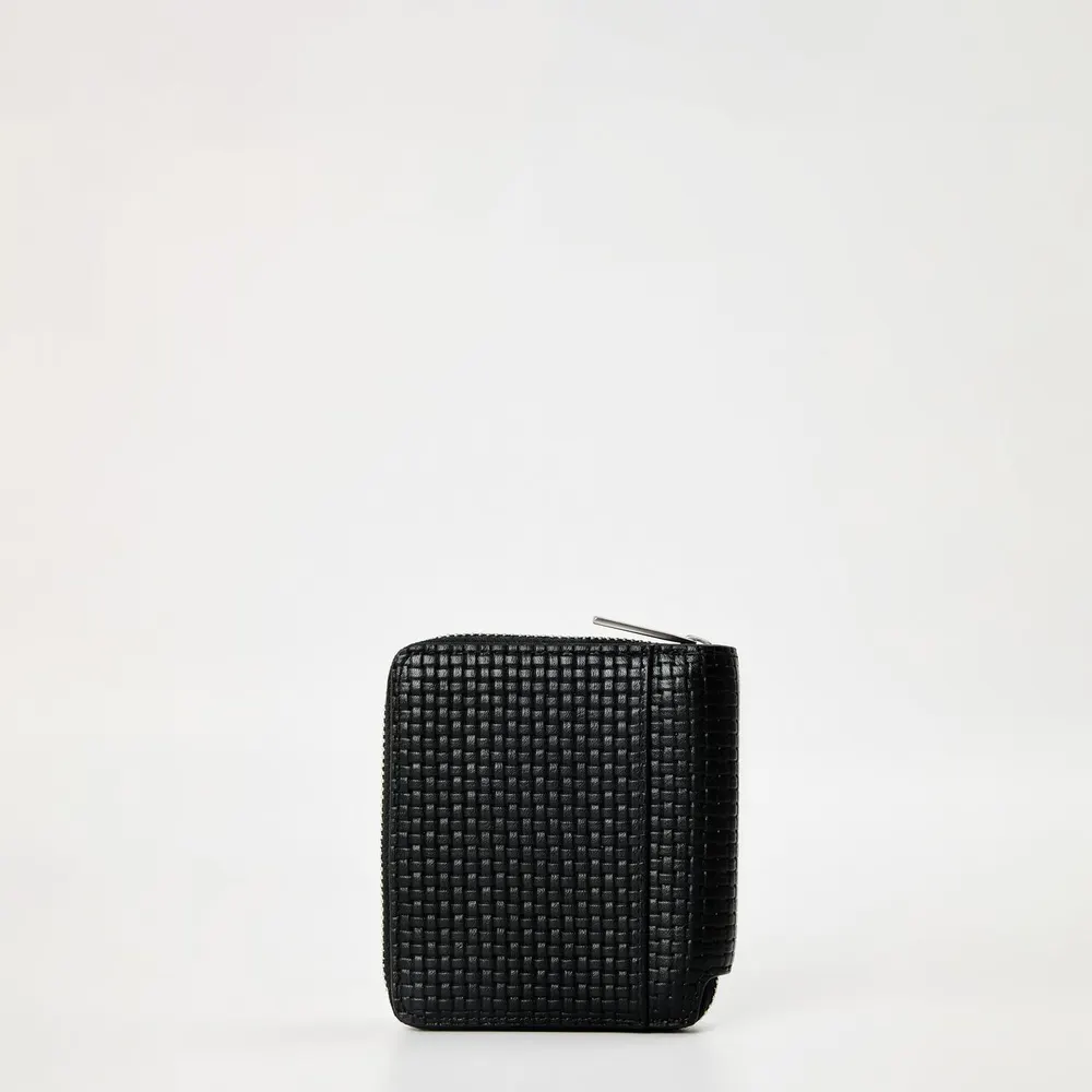 Calvin Klein Mens Embossed Woven Zip Billfold Leather Wallet detail 2