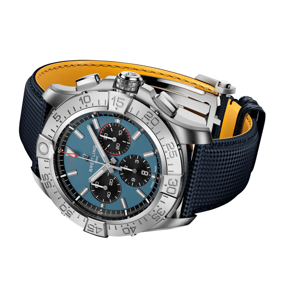 Breitling Super Avenger B01 Chronograph 46mm Mens Watch Blue detail 3