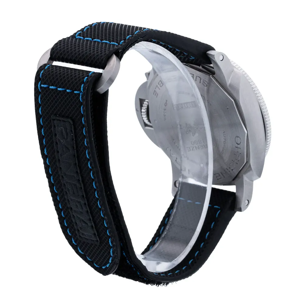 Panerai Submersible PAM00683 — 2020 — Very good in Black, additional product view 3