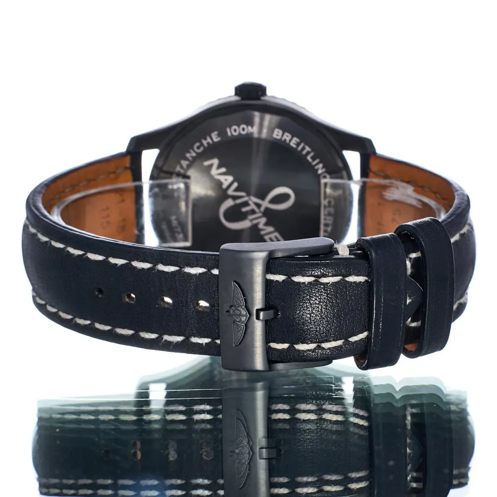 Breitling Navitimer 8 M17314 — 2020 — Excellent detail 3