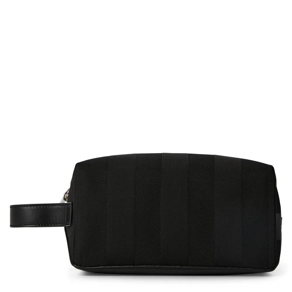 Fendi Fendi Washbag Sn63