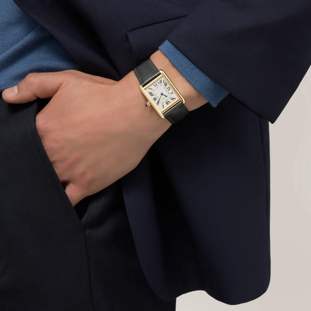 Cartier Tank Louis Cartier watch, large model, mechanical movement with automatic winding detail 2