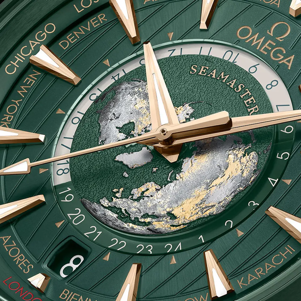 Omega Seamaster Aqua Terra 150m Co Axial Master Chronomaster GMT Worldtimer 43mm Mens Watch Green detail 3