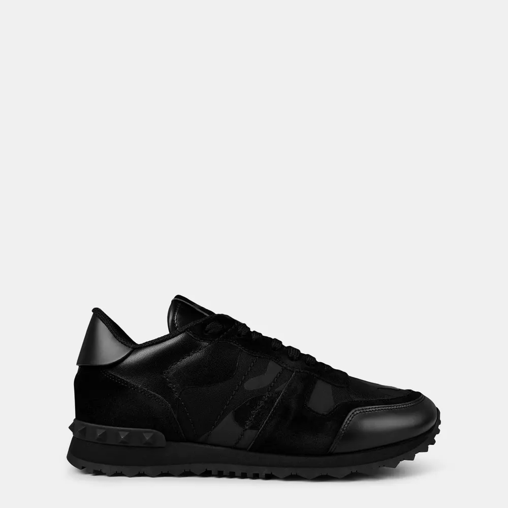 Valentino Garavani Rockstud Camouflage Sneaker in Nero – Footwear