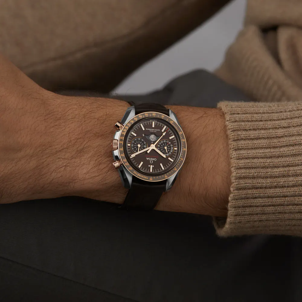 Omega Speedmaster Moonwatch Co- Axial Chronograph 44.25mm Mens Watch detail 3