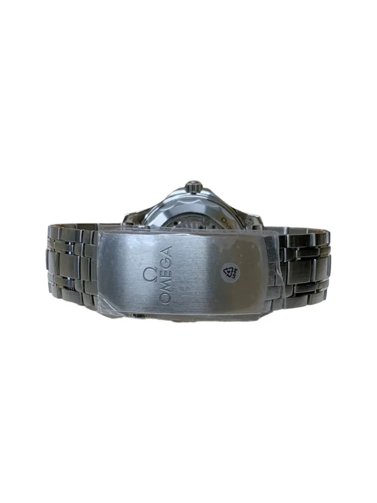 Omega Seamaster Diver 300m 210.30.42.20.10.001 — 2026 — Unworn detail 3