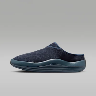 Jordan Future Men's Mules - Dark Obsidian/Blue Fox/Picante Red in Dark Obsidian/Blue Fox/Picante Red – Nike men's and unisex