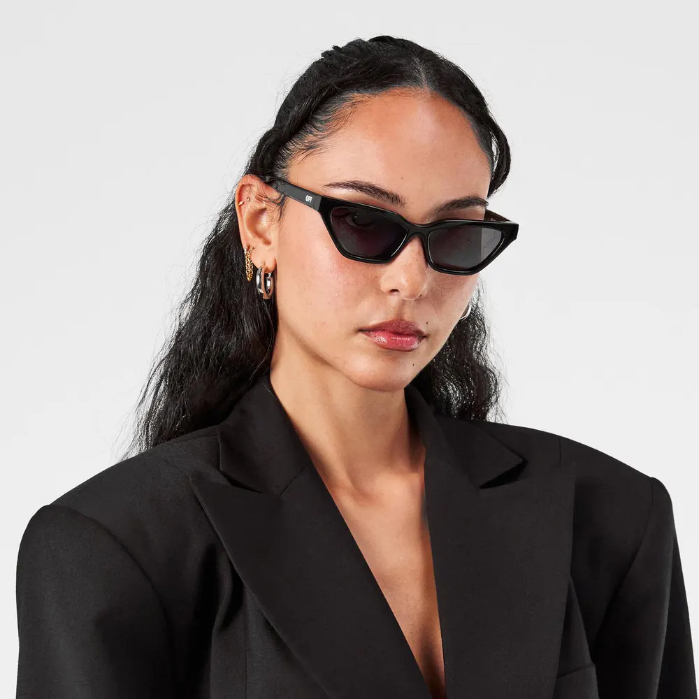 Off White Square Sunglasses detail 3