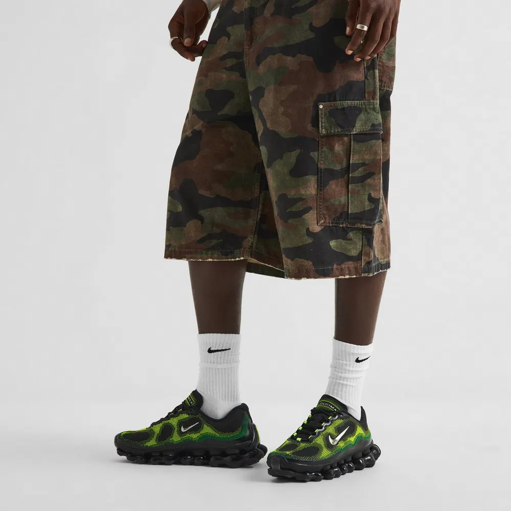 Nike Men's Air Liquid Max Low-Top Trainers detail 3