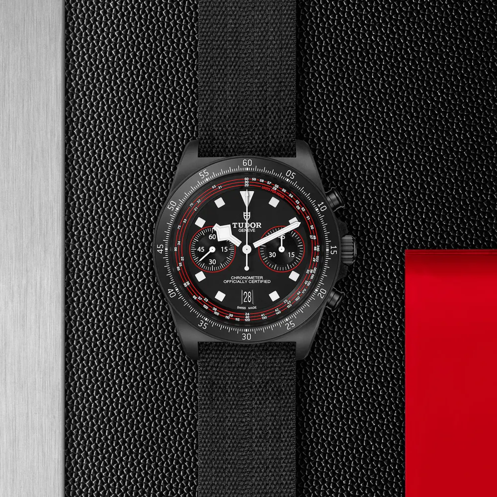 Tudor Pelagos FXD Chrono "Cycling Edition" 43mm black carbon composite case black fabric strap detail 3