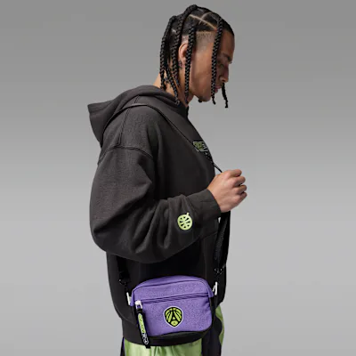 Jordan Quai 54 Camera Bag (1.6L) - Action Grape