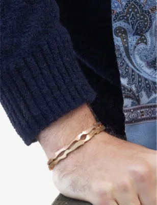 LA MAISON COUTURE Biiju Sandstorm 18ct yellow gold-plated sterling-silver cuff bracelet detail 2