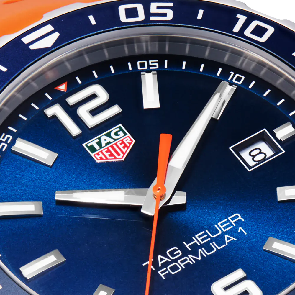 TAG Heuer Formula 1 43mm Mens Watch Orange Rubber Strap detail 3