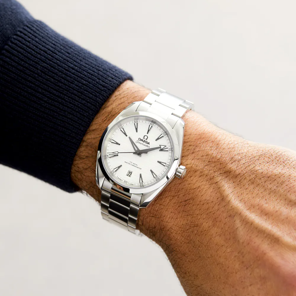 Omega Seamaster Aqua Terra 150M Co-Axial Master Chronometer 38mm detail 2