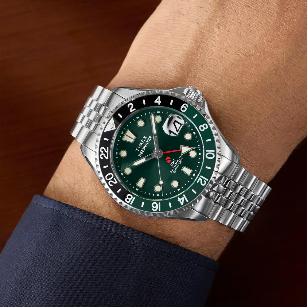 Timex Men's Meridian Quartz Analogue Watch in Green/Silver, additional product view 2