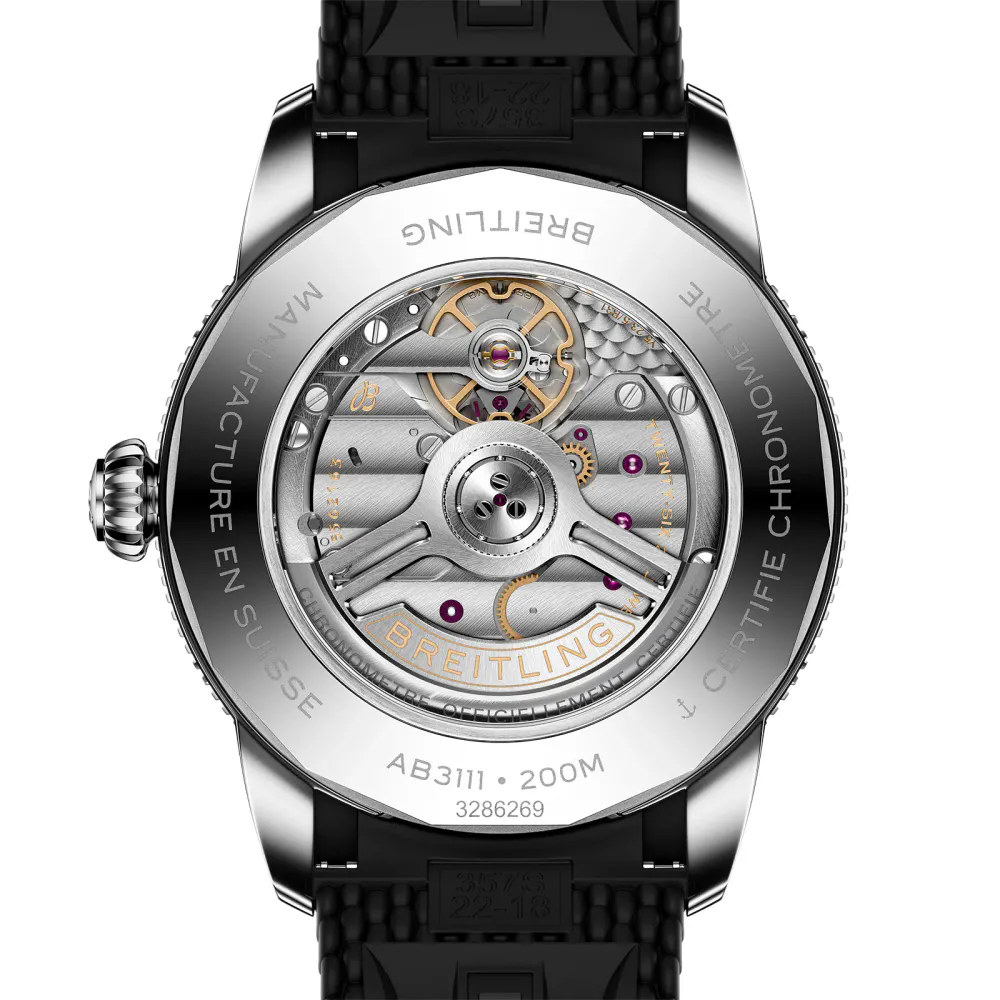 Breitling Superocean Heritage B31 Automatic 42mm Mens Watch Black Rubber detail 2