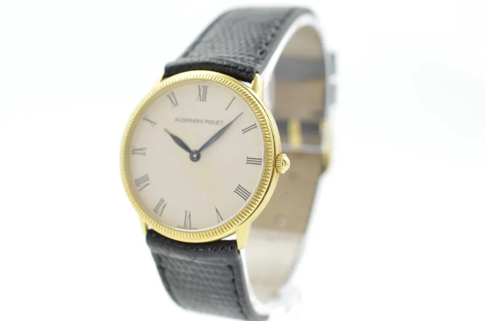 Audemars Piguet Ultra Thin 56460BA.GG.A002XX.01 — 1990 — Vintage in White Roman Numeral, additional product view 2