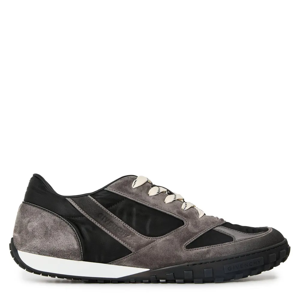GIVENCHY GIV Glide Sneaker Sn64