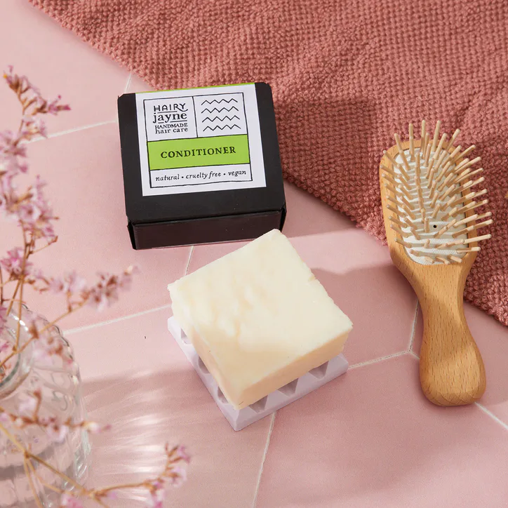 Hairy Jayne Conditioner Bar - Citrus detail 2