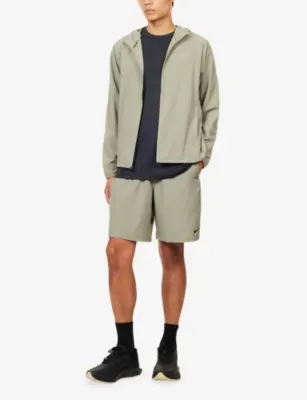 NIKE Dri-Fit Hooded Woven Jacket detail 2