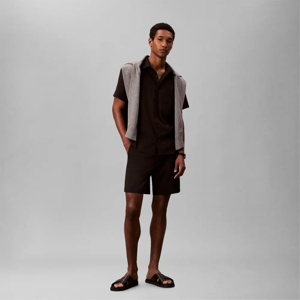 Calvin Klein Men's Chino Shorts detail 2