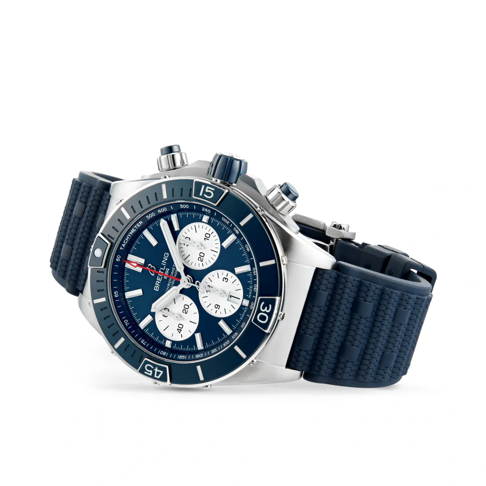 Breitling Super Chronomat B01 44 Rubber Strap Watch detail 3
