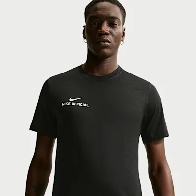 Nike Sportswear T-Shirt - Black in Black – Nike men's and unisex