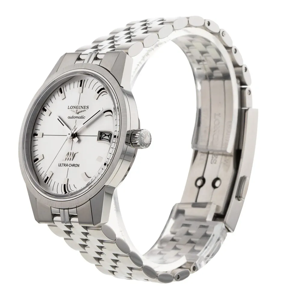 Longines Heritage L2.537.4.72.6 — 2026 — Excellent detail 2