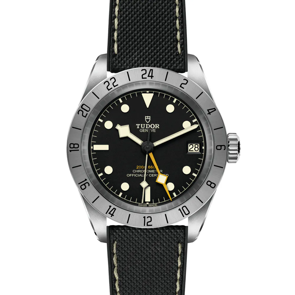 Tudor Black Bay Pro 39mm Steel Case Hybrid Rubber And Leather Strap detail 2