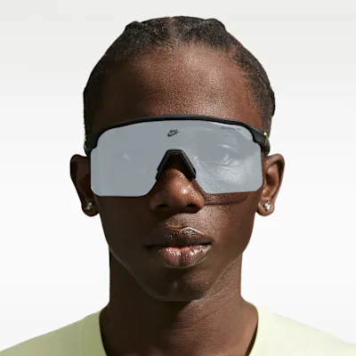Nike Expedition Shield Photochromic Sunglasses - Black/Wolf Grey