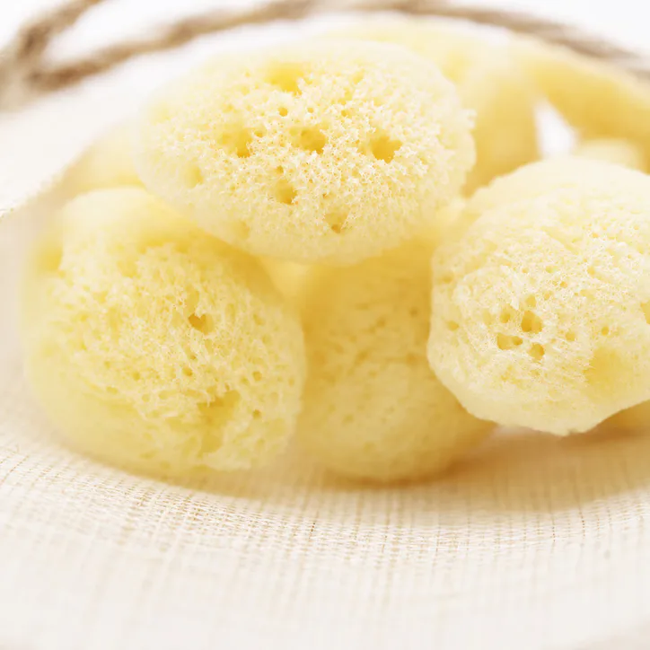 SpongeBox 6-Pack Natural Sea Sponge Puffs - Yellow detail 2