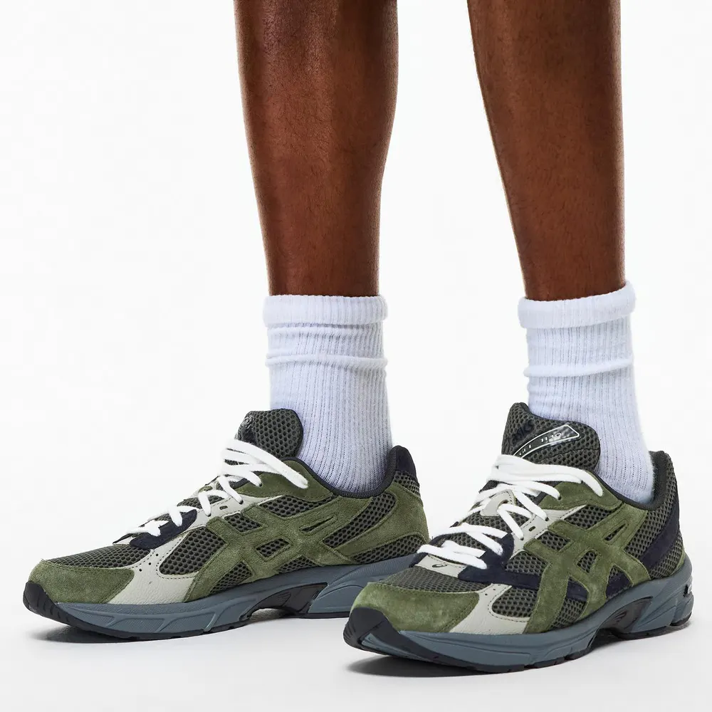 Asics Men's Low-Top Trainers in Olive/Smog, additional product view 3