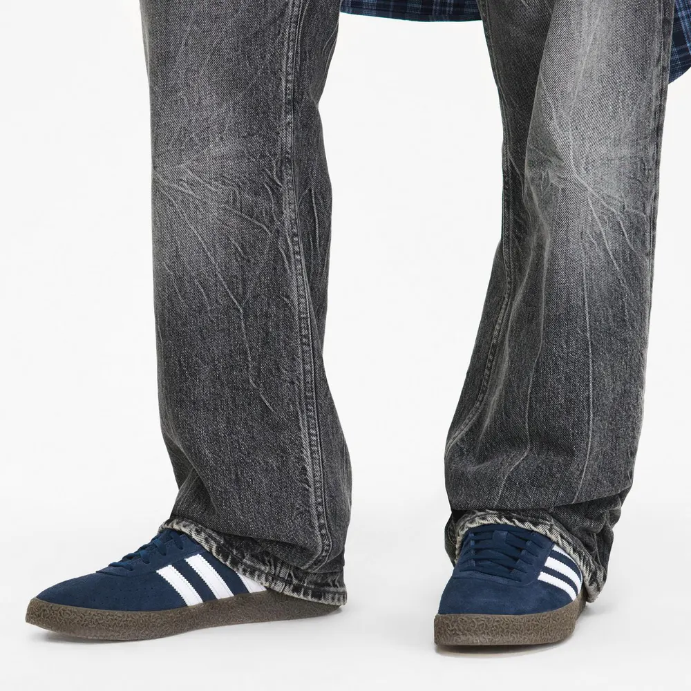 adidas Originals Mens Montreal Trainers detail 3